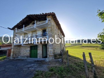 House 5 Bedrooms in Mollinedo