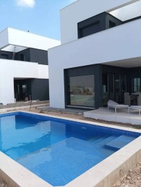 House 4 Bedrooms in Sant Vicente