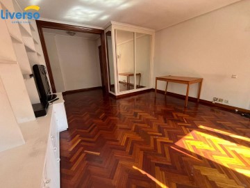 Apartamento 1 Quarto em Burgos Centro