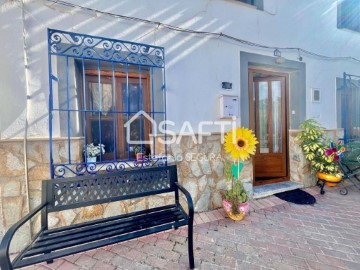 House 5 Bedrooms in Chirivel