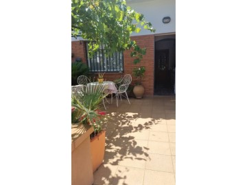 Apartment 2 Bedrooms in Fontetes-La Farigola