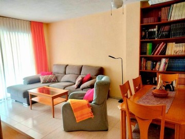 Apartamento 3 Quartos em Velilla de San Antonio