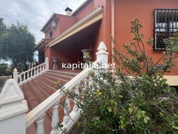 House 5 Bedrooms in Bèlgida