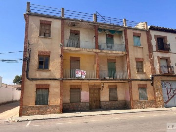 Edificio en Consuegra