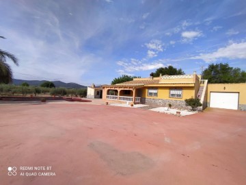 House 3 Bedrooms in Castalla