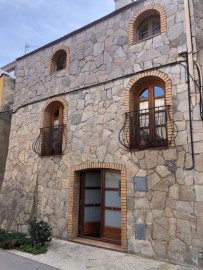 House 3 Bedrooms in Vilabertran