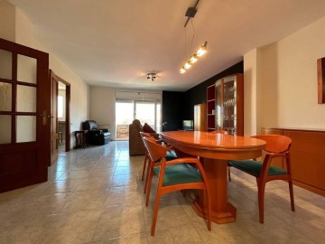 Apartamento 4 Quartos em Centre Vila