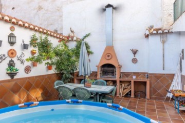 House 4 Bedrooms in Estación de Guadix