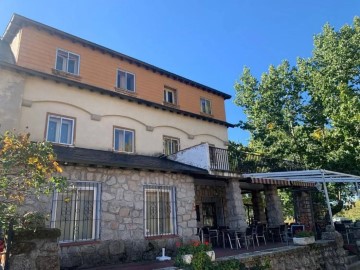 Edificio en Estación de el Espinar