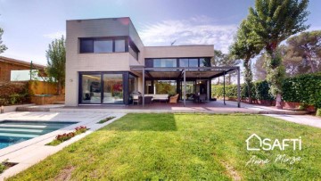 Casa o chalet 5 Habitaciones en Sant Julià de Ramis