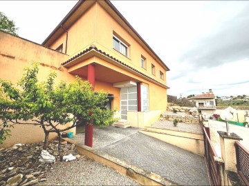 House 8 Bedrooms in Vilobí del Penedès