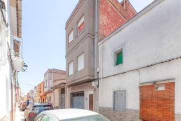 House 4 Bedrooms in Av. La Glorieta