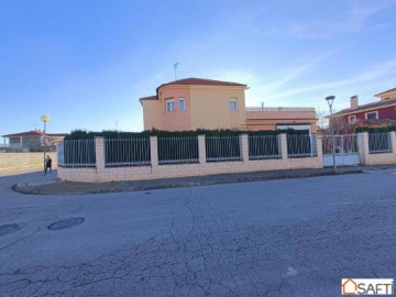 Casa o chalet 4 Habitaciones en Manzanares