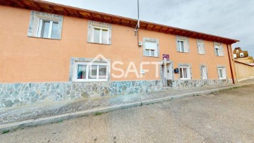 Edificio en Villabraz