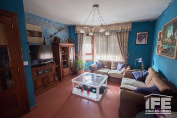 House 3 Bedrooms in Corella