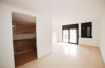 Apartamento 3 Quartos em Noves de Segre