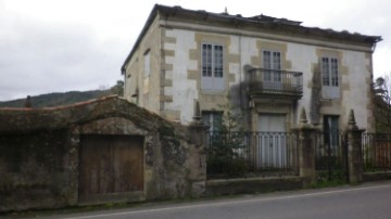 Maison 4 Chambres à Viveiro