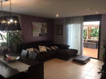 House 4 Bedrooms in Veinat de Les Ferreries