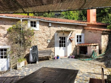 Casa o chalet 5 Habitaciones en Rodeiro (Santa María)