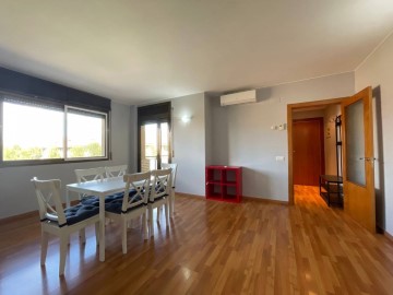 Apartment 3 Bedrooms in Fontsanta