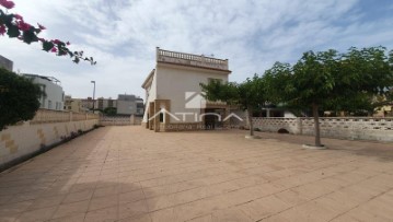 Moradia 10 Quartos em Miramar