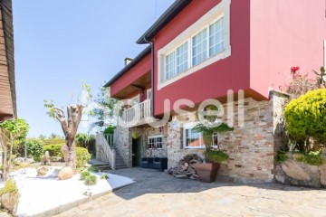 House 6 Bedrooms in Dorneda