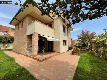 Casa o chalet 4 Habitaciones en Barbastro