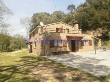 Country homes 5 Bedrooms in Tordera