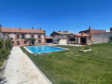 House 10 Bedrooms in Flores de Ávila