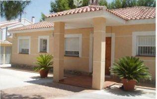 House 4 Bedrooms in Rebolledo