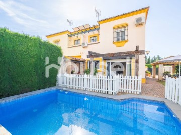 House 4 Bedrooms in Condequinto