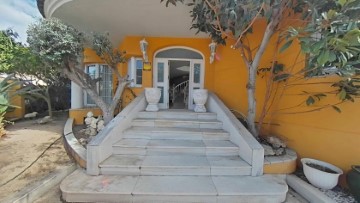 House 2 Bedrooms in Pineda de Mar Centre