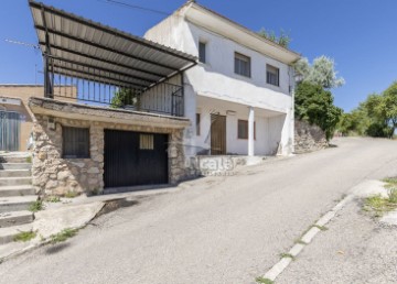 House 4 Bedrooms in Valdehormeña