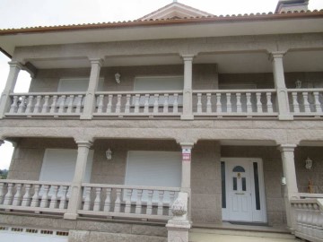 Casa o chalet 5 Habitaciones en Parada de Achas (Santiago P.)