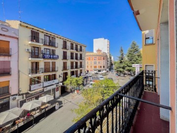 Apartment 5 Bedrooms in Requena