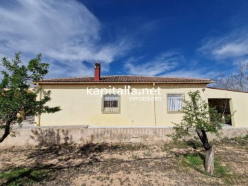 House 4 Bedrooms in Albaida