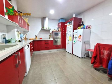 House 3 Bedrooms in Pulianillas