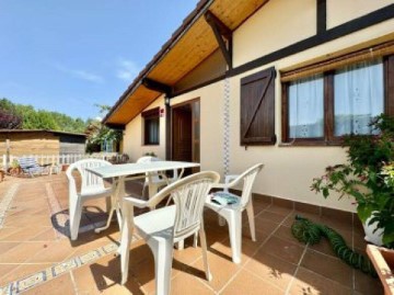 House 2 Bedrooms in Treviño