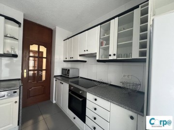 Apartment 3 Bedrooms in Barañain