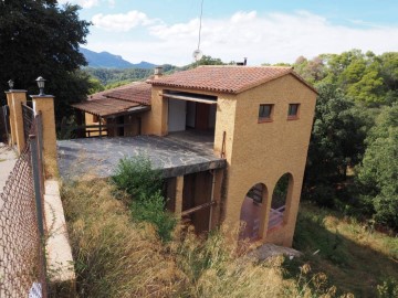 House 3 Bedrooms in Airesol