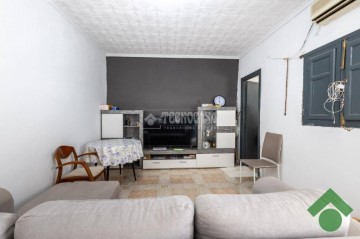 House 3 Bedrooms in Pinos Puente