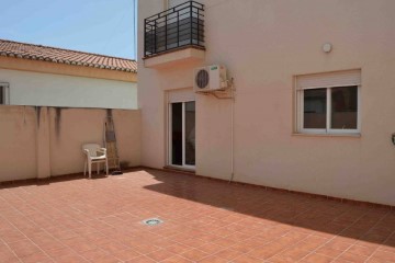 Apartment 2 Bedrooms in Aljomahima - Ermita