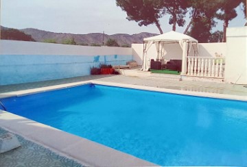 House 3 Bedrooms in Fondo