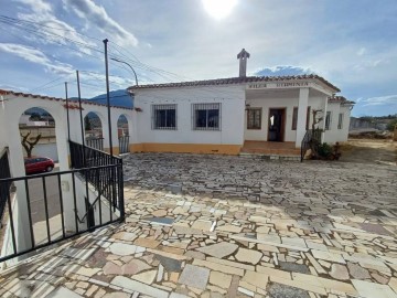 House 5 Bedrooms in Rugat