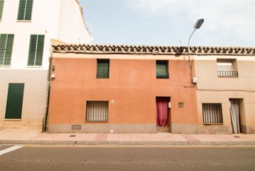 House 5 Bedrooms in Pinseque