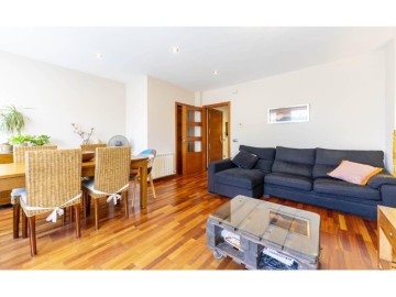 Apartment 3 Bedrooms in Santa Eugènia de Berga