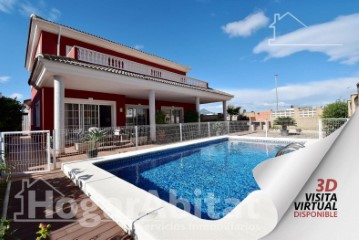 Casa o chalet 4 Habitaciones en Daimús