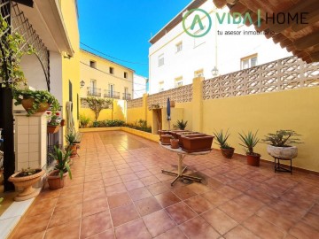 House 5 Bedrooms in Villalonga