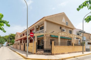 Casa o chalet 3 Habitaciones en Zona Pueblo