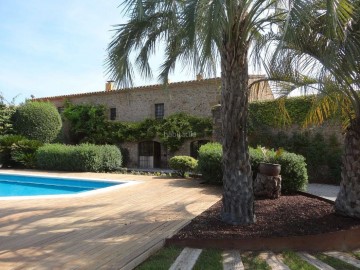 Country homes 8 Bedrooms in Rupià